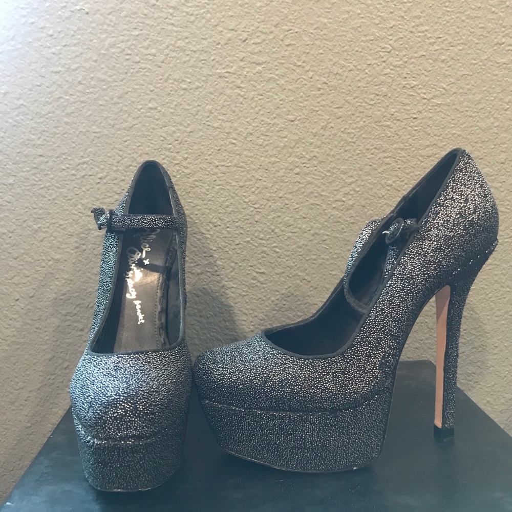 Alice Olivia by Stacey Bendet heels